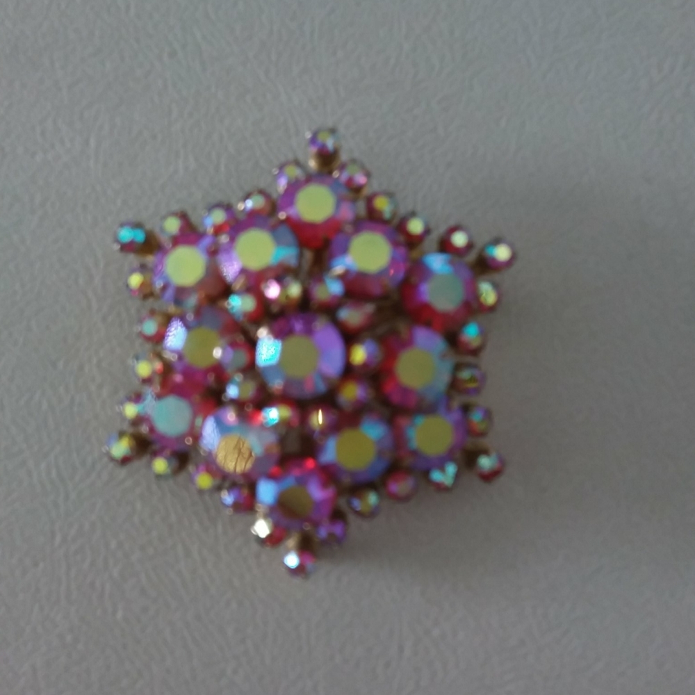 Vintage Brooch - Picture 2 of 3